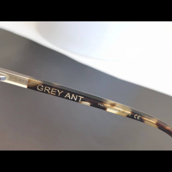 Grey Ant sunglass for Sale - Picture 6 of 7